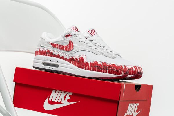 Nike air max 1 sketch to shelf on sale red